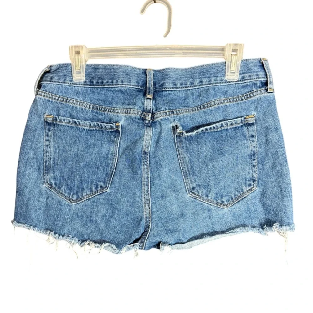 Old Navy Womens Size 8 Boyfriend Denim Cutoff Shorts Blue Distressed Raw Hem